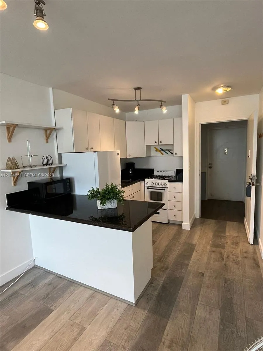 710 Washington Ave #322 Miami Beach, FL 33139