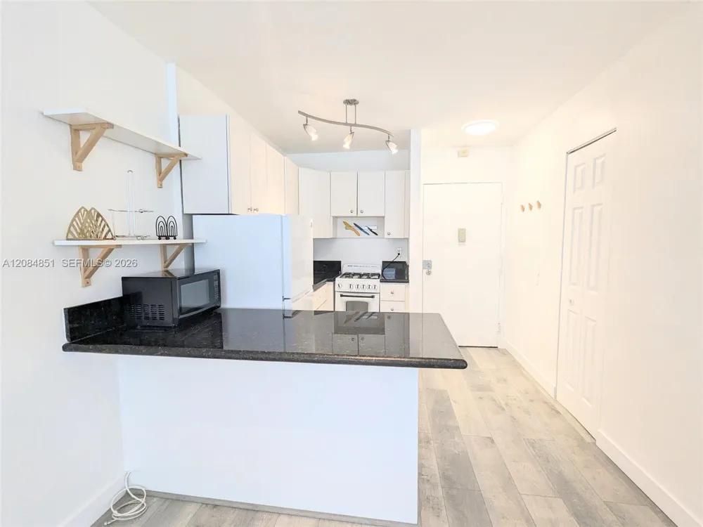 710 Washington Ave #322 Miami Beach, FL 33139