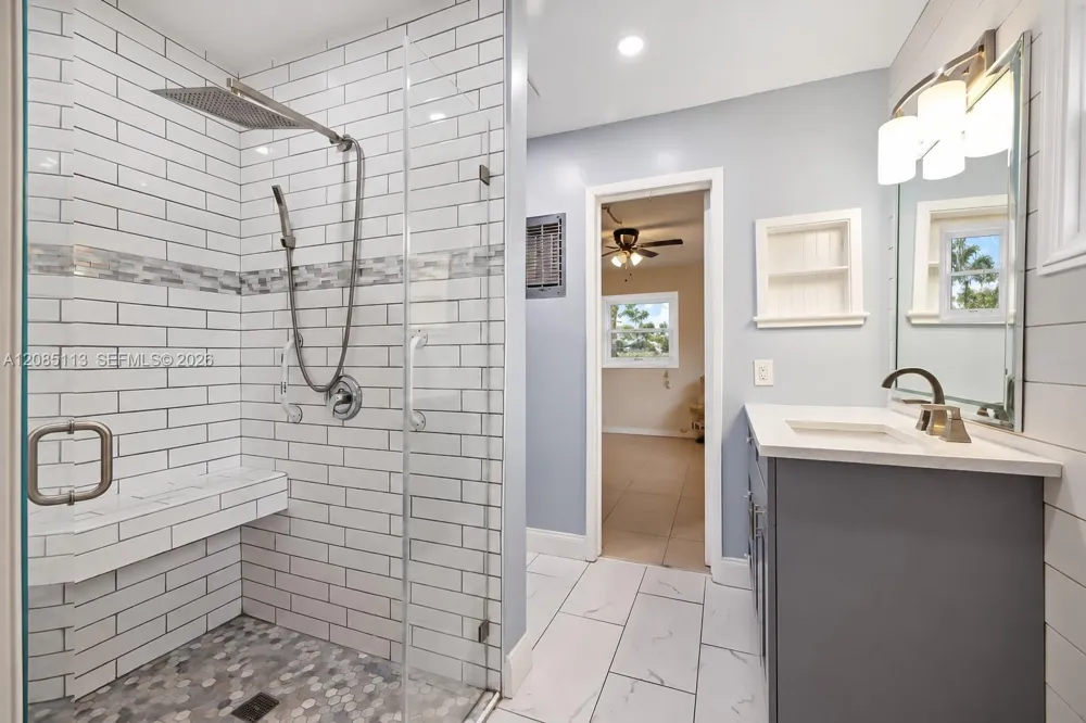 890 NW 65th Ave Plantation, FL 33317