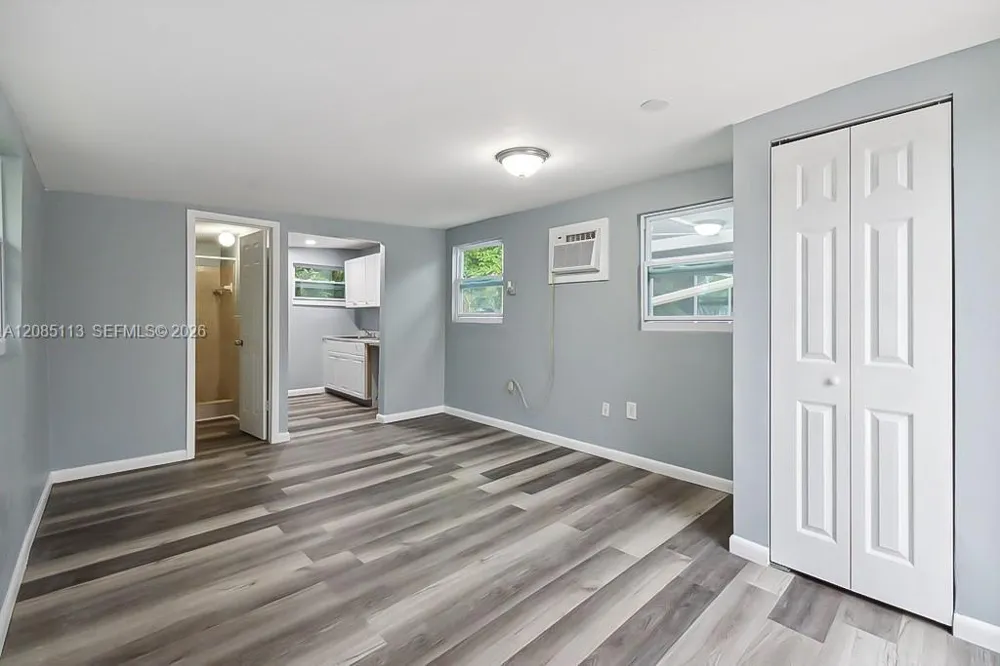 890 NW 65th Ave Plantation, FL 33317