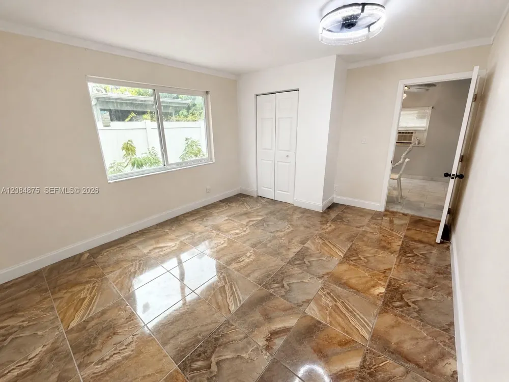 970 Sw 80 Ave #A North Lauderdale, FL 33068