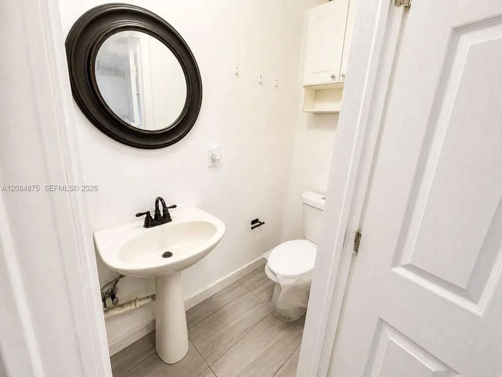 970 Sw 80 Ave #A North Lauderdale, FL 33068
