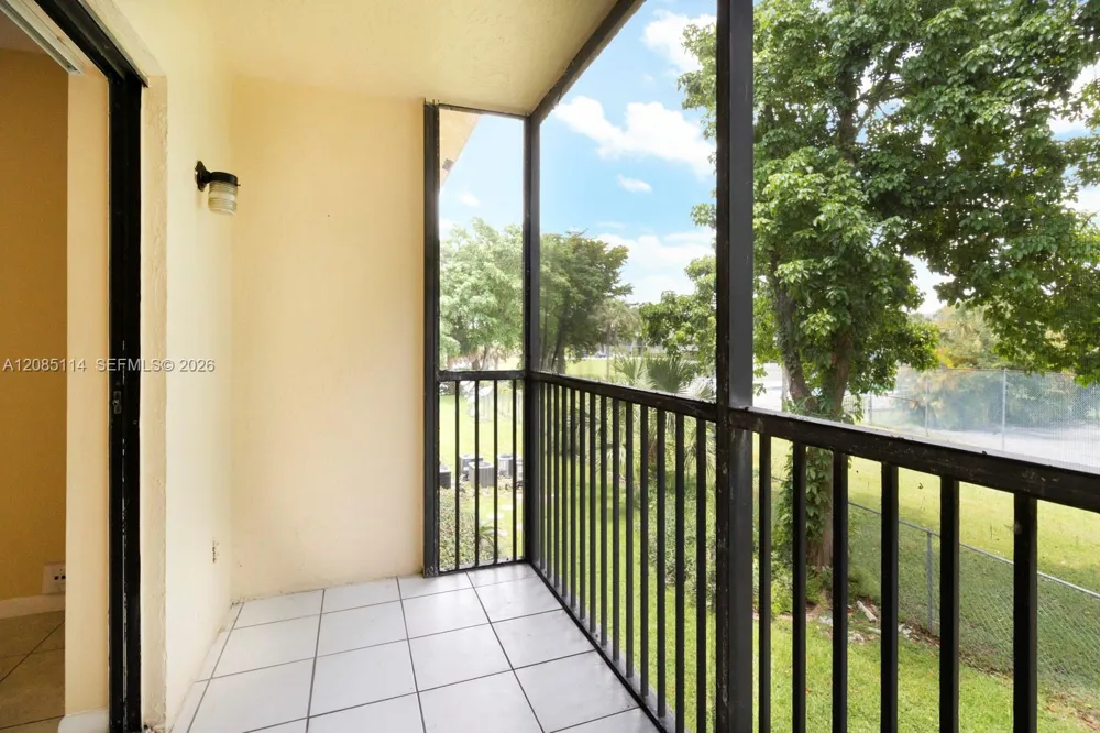 9022 NW 28th Dr #2-307 Coral Springs, FL 33065