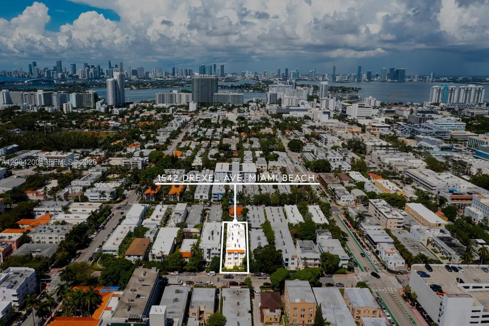 1542 Drexel Ave #302 Miami Beach, FL 33139