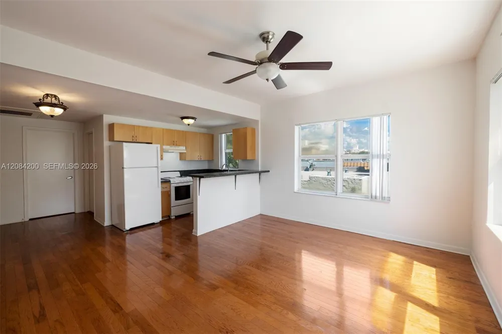 1542 Drexel Ave #302 Miami Beach, FL 33139