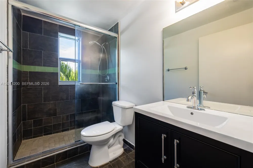 1542 Drexel Ave #302 Miami Beach, FL 33139