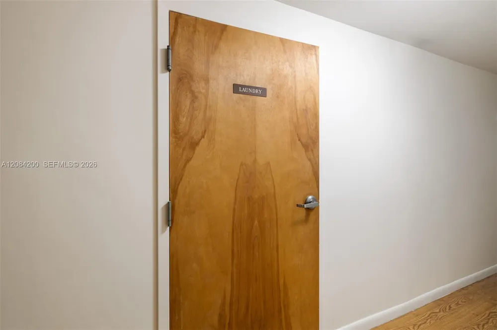 1542 Drexel Ave #302 Miami Beach, FL 33139