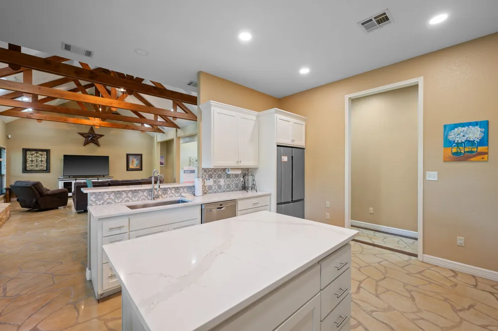 302 Guadalupe River Drive Seguin, TX 78155