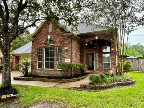 15802 Deerpath Court