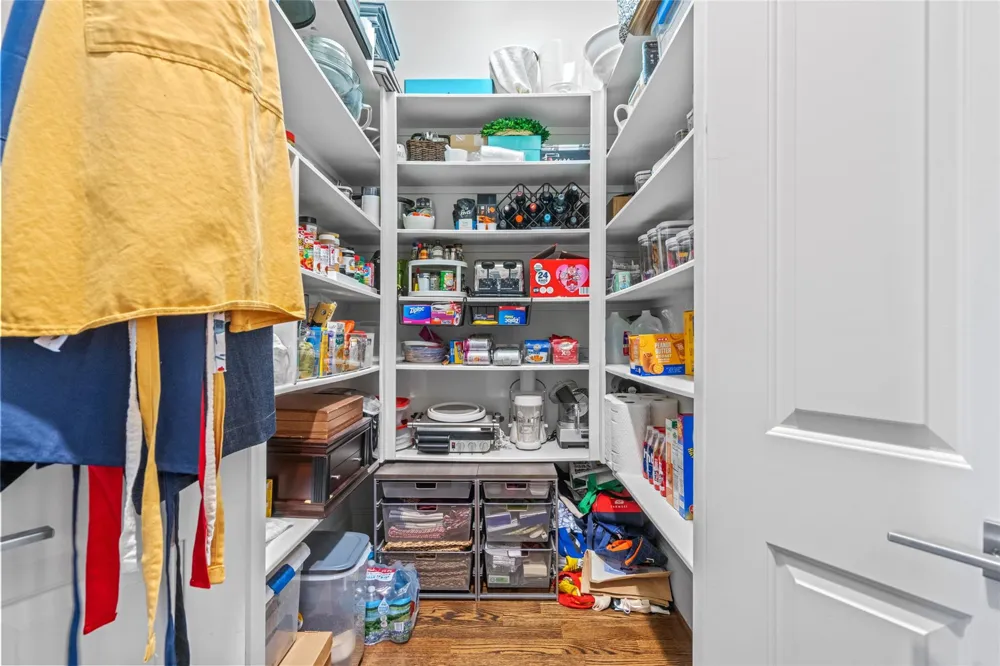1045 Rosepoint Street Houston, TX 77018