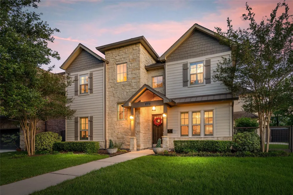 1045 Rosepoint Street Houston, TX 77018