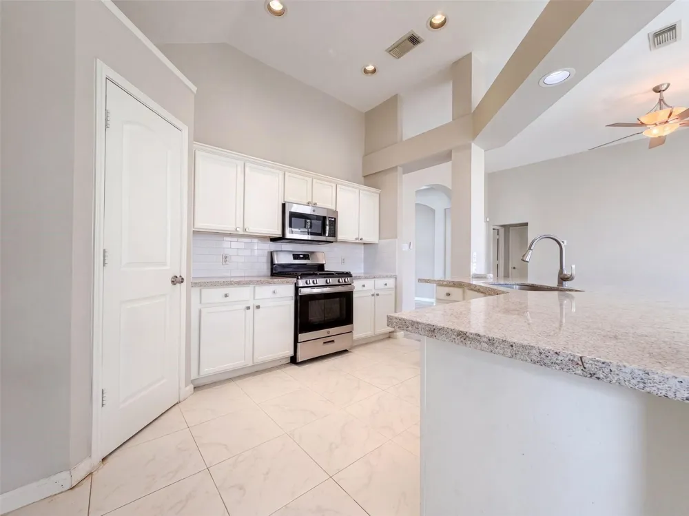 3419 Foursome Lane Sugar Land, TX 77498
