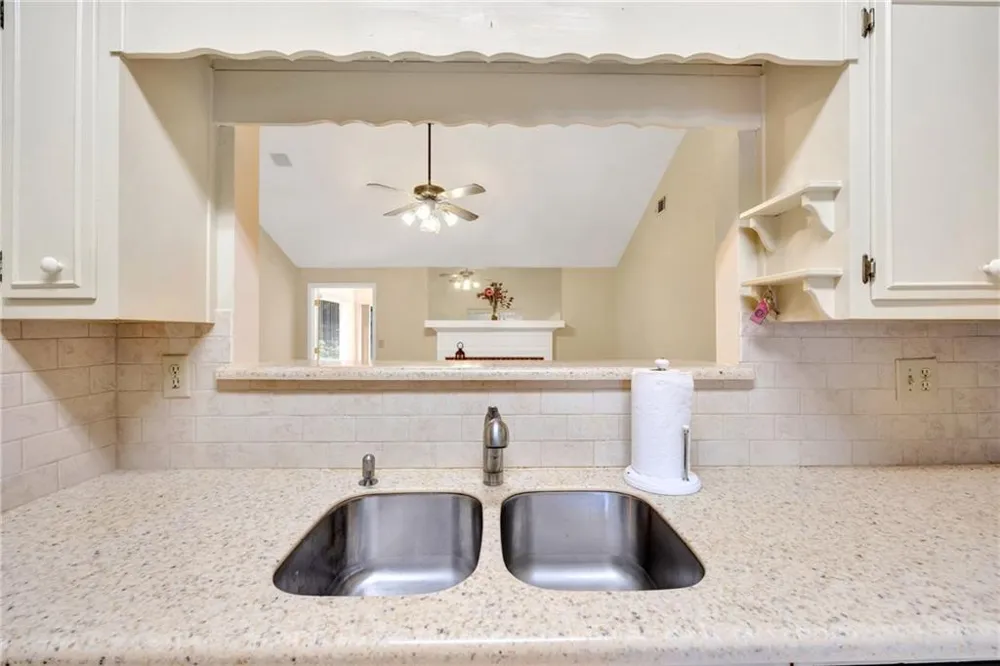 4938 Lake Forest Drive Conyers, GA 30094