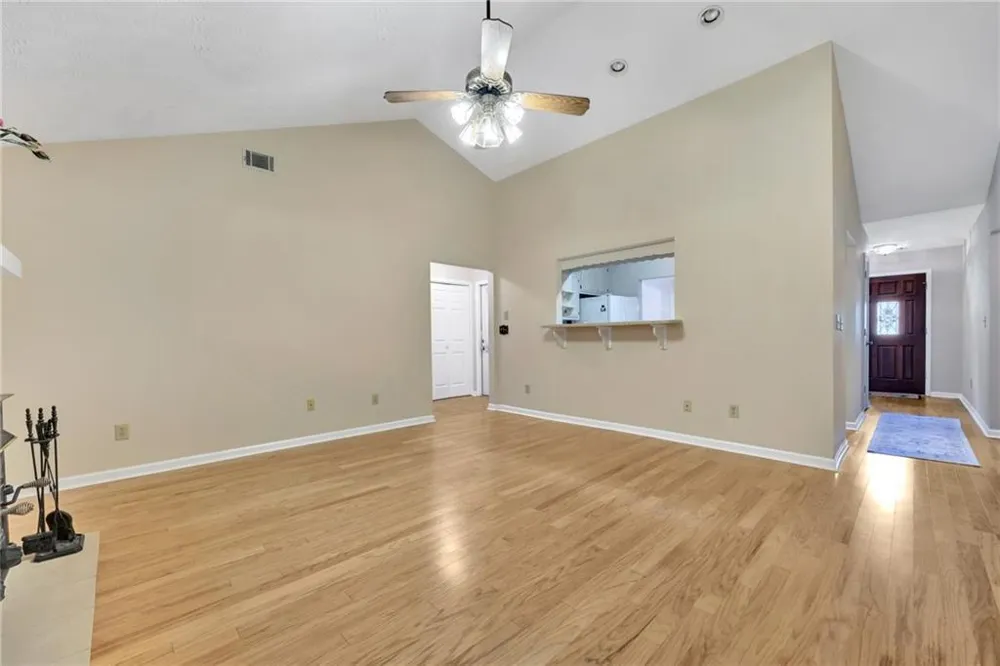 4938 Lake Forest Drive Conyers, GA 30094