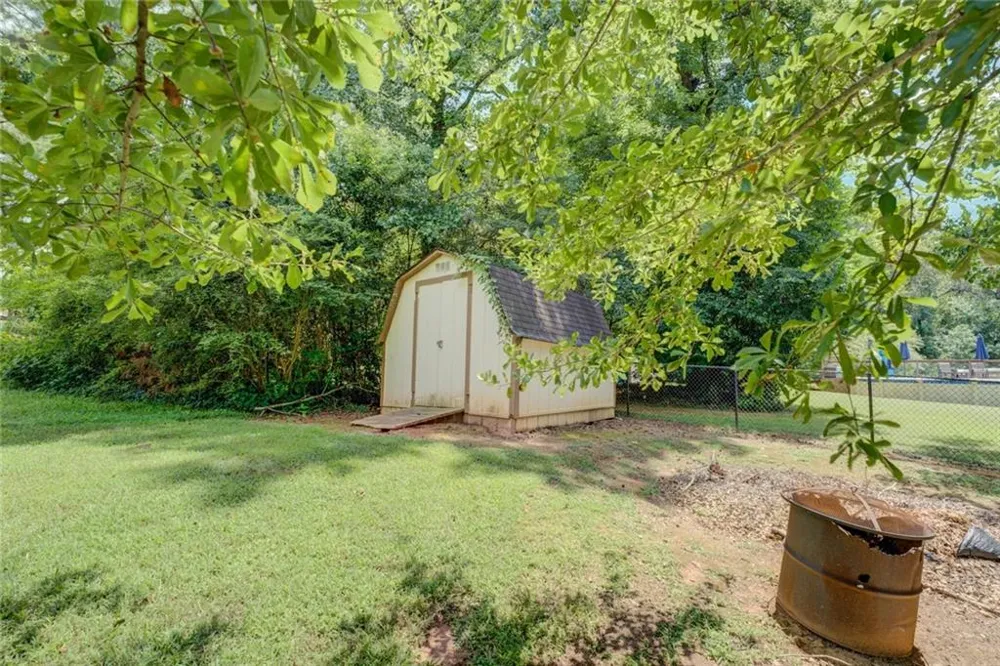 4938 Lake Forest Drive Conyers, GA 30094