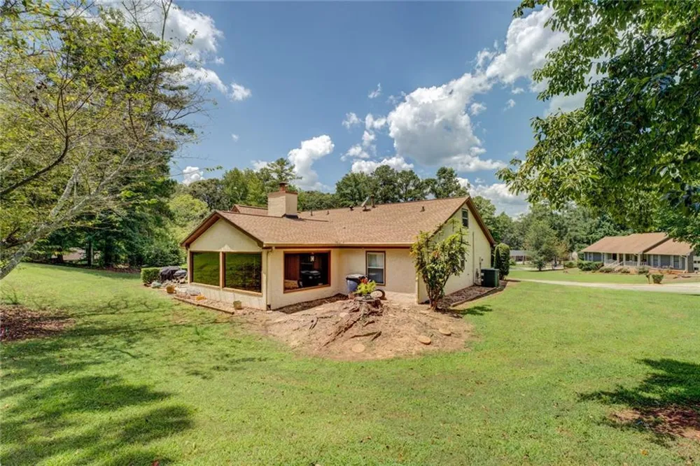 4938 Lake Forest Drive Conyers, GA 30094