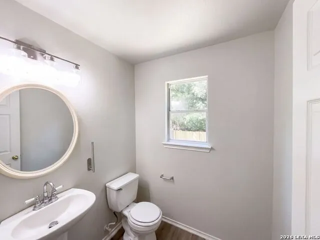 10155 Cedarcliff San Antonio, TX 78245