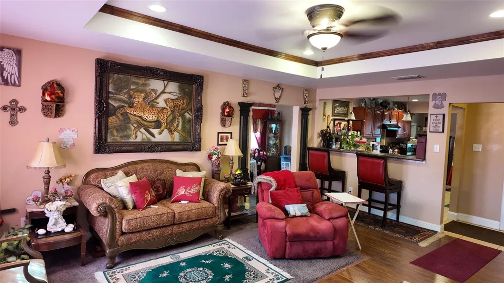 4521 Kelton Drive Dallas, TX 75209