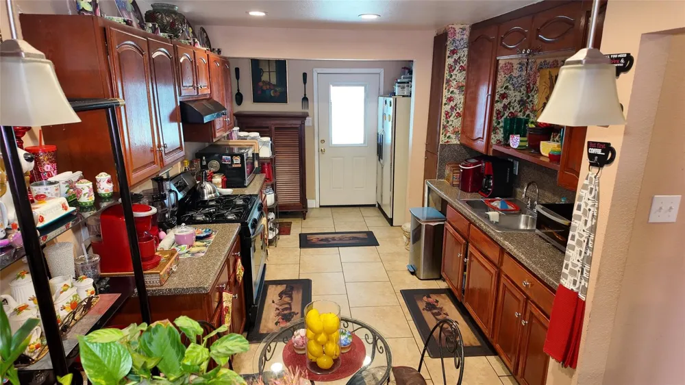 4521 Kelton Drive Dallas, TX 75209
