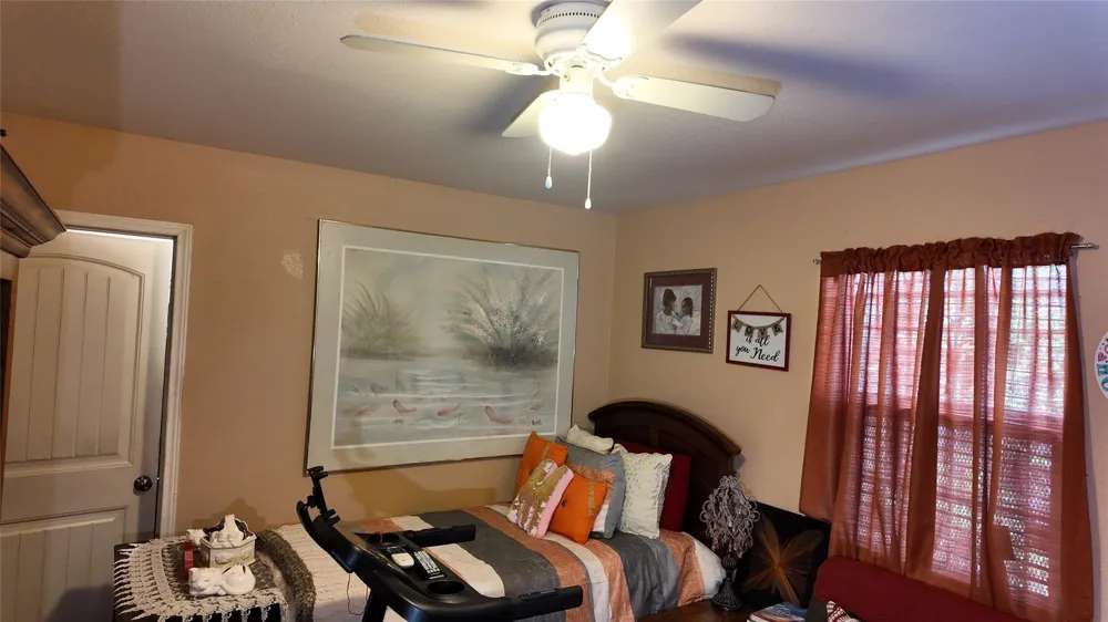 4521 Kelton Drive Dallas, TX 75209