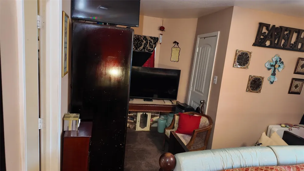 4521 Kelton Drive Dallas, TX 75209