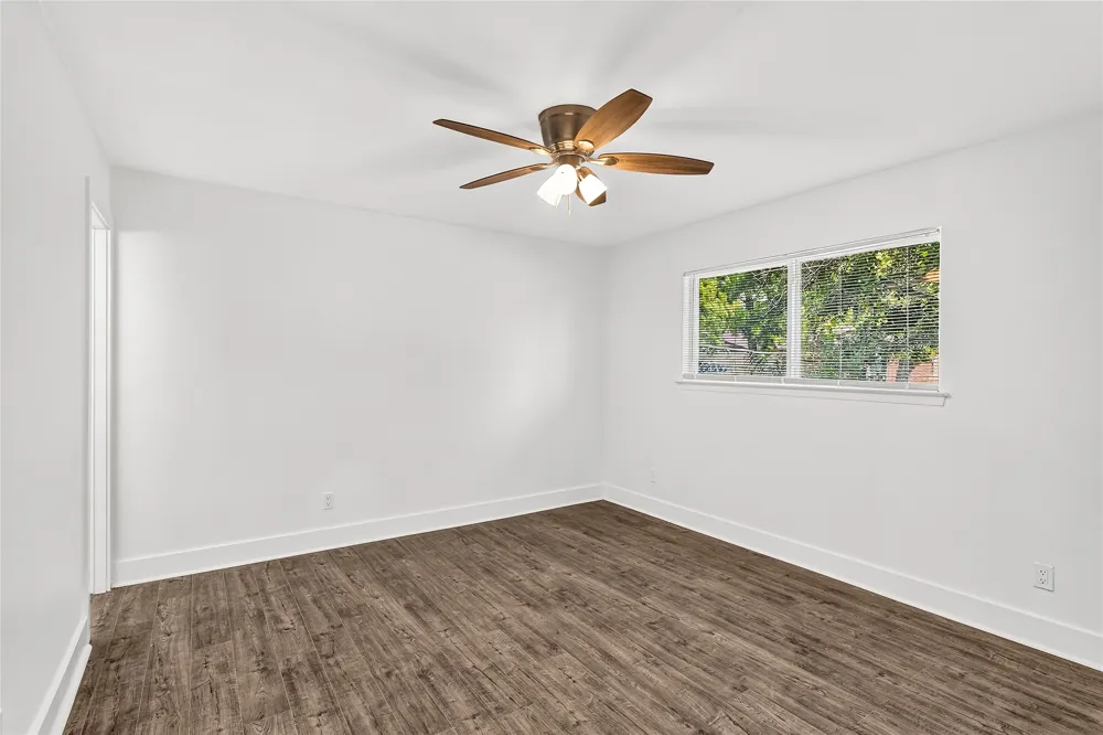 8949 Shorelark Drive Dallas, TX 75217