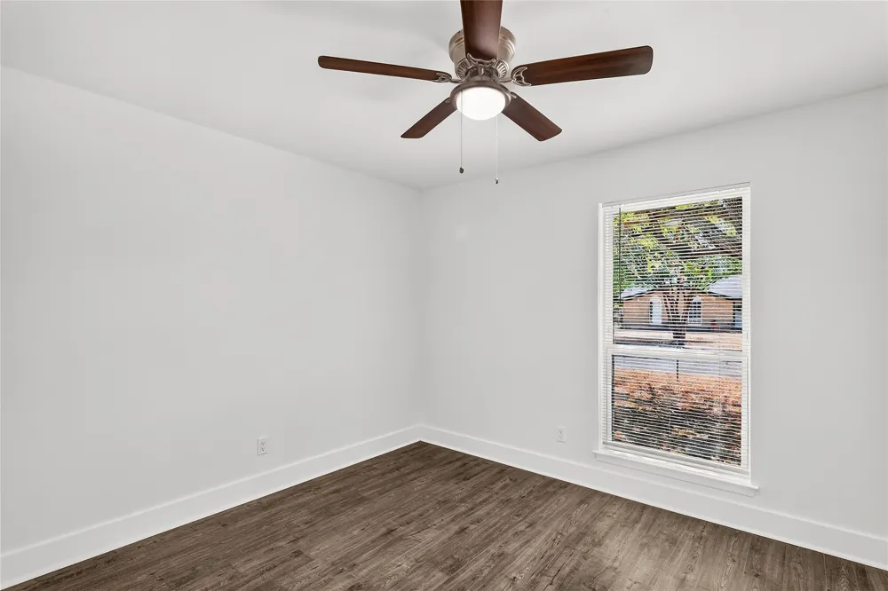 8949 Shorelark Drive Dallas, TX 75217