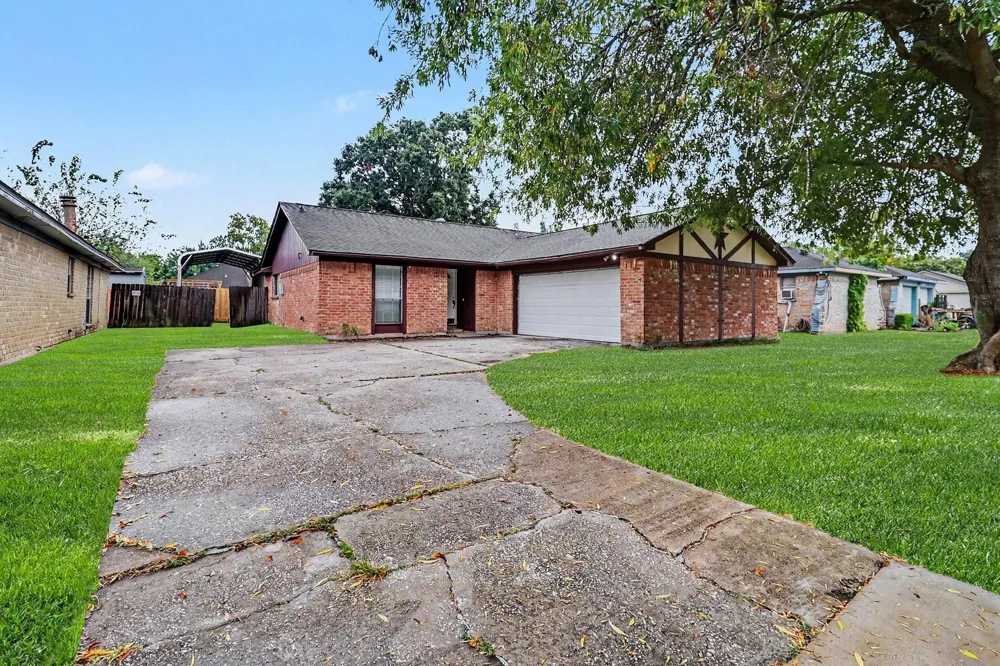 2909 Mariner Drive League City, TX 77573