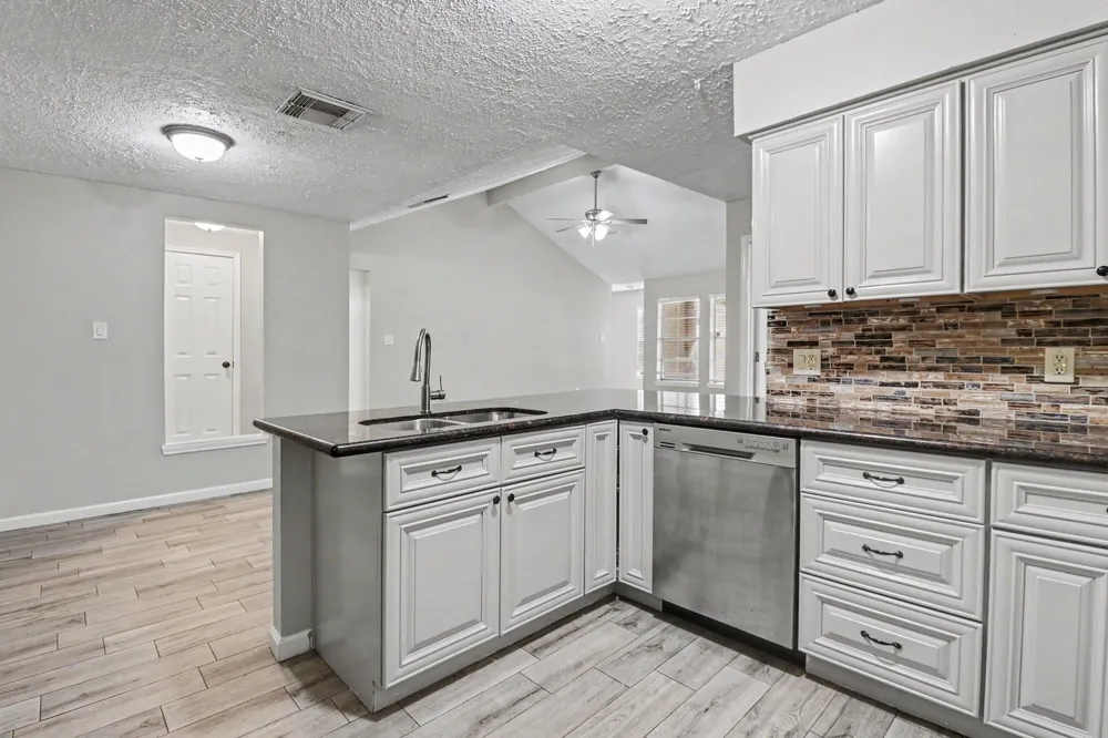 2909 Mariner Drive League City, TX 77573