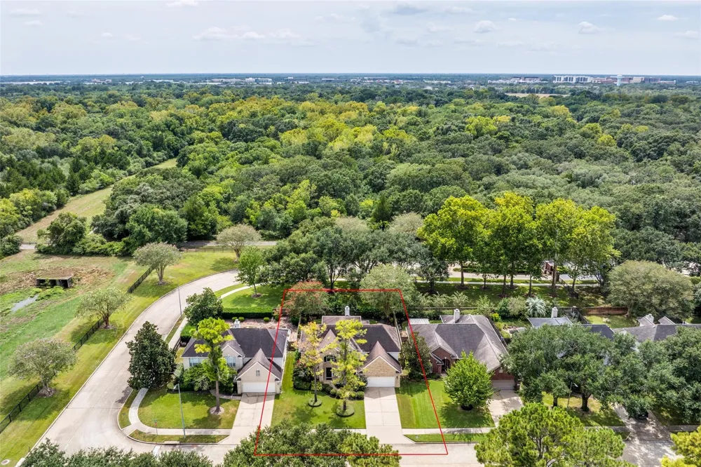 18507 Berry Leaf Court Houston, TX 77084