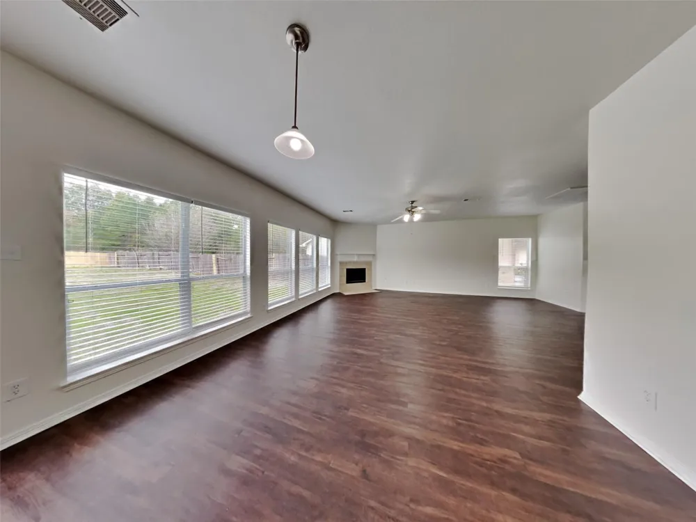2013 Briar Grove Drive Conroe, TX 77301