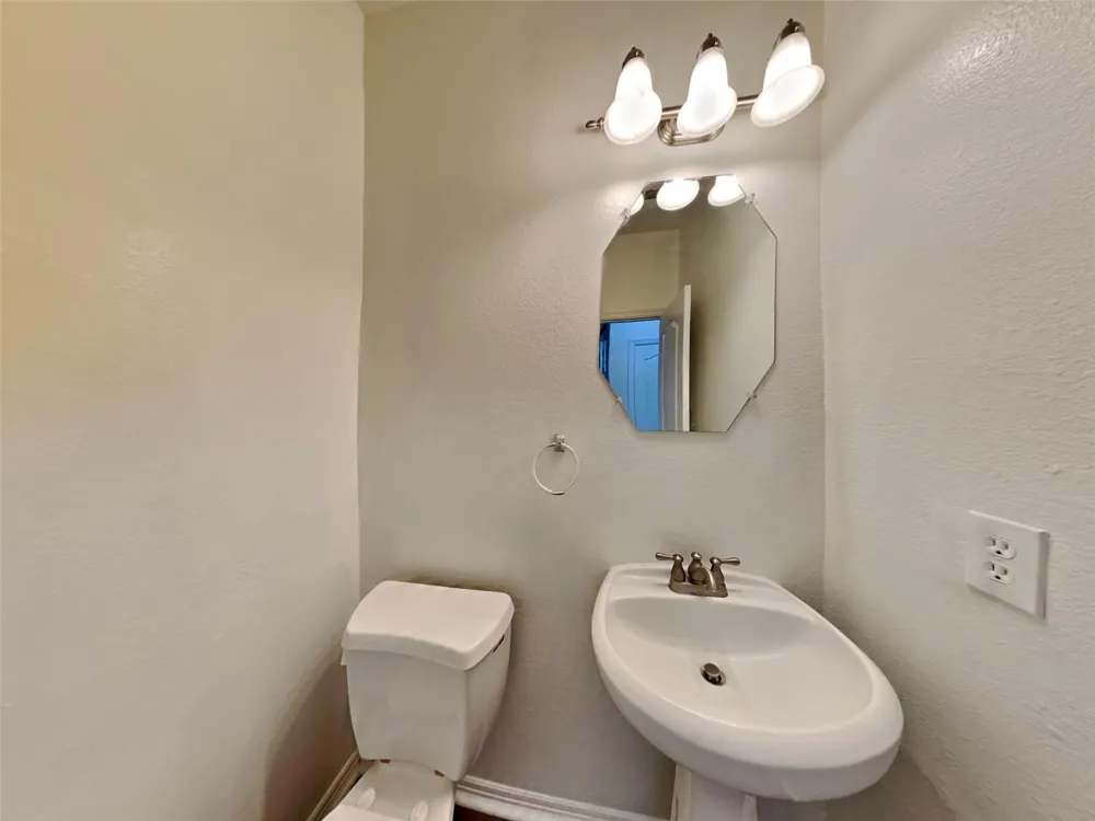 2013 Briar Grove Drive Conroe, TX 77301