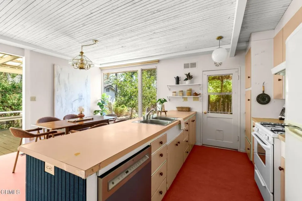 506 Crestview Drive Ojai, CA 93023