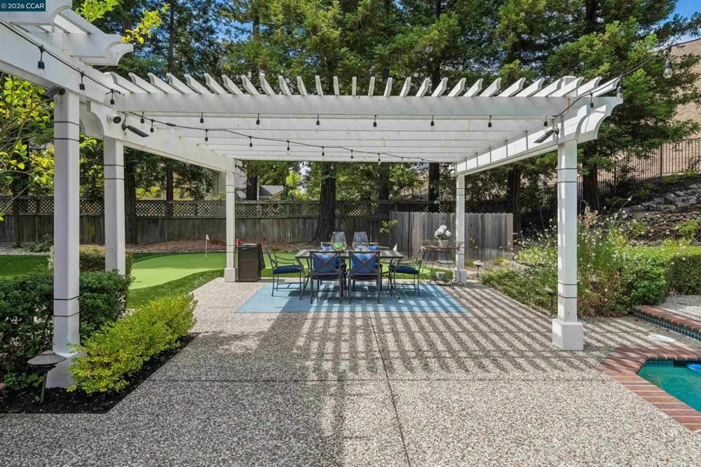 3357 Deer Hollow Dr Danville, CA 94506