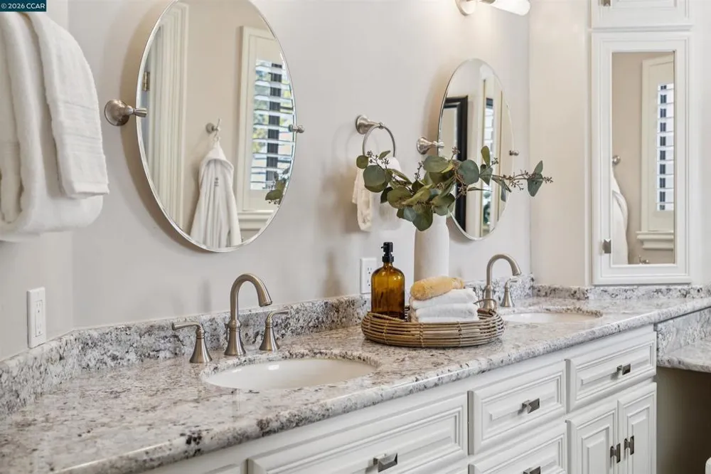 3357 Deer Hollow Dr Danville, CA 94506