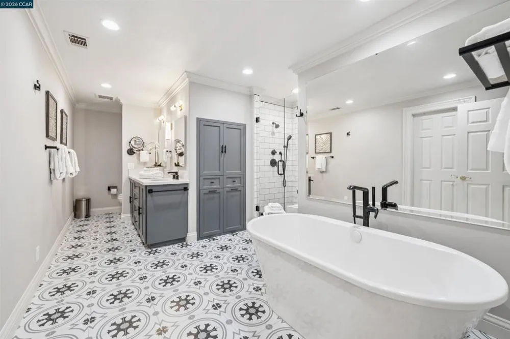 3357 Deer Hollow Dr Danville, CA 94506