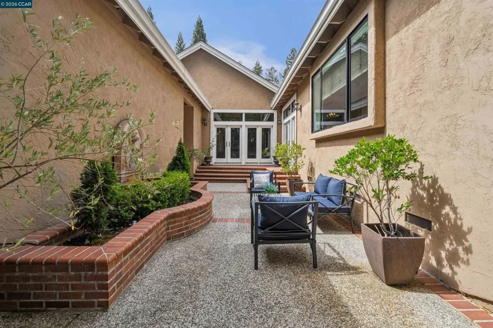 3357 Deer Hollow Dr Danville, CA 94506