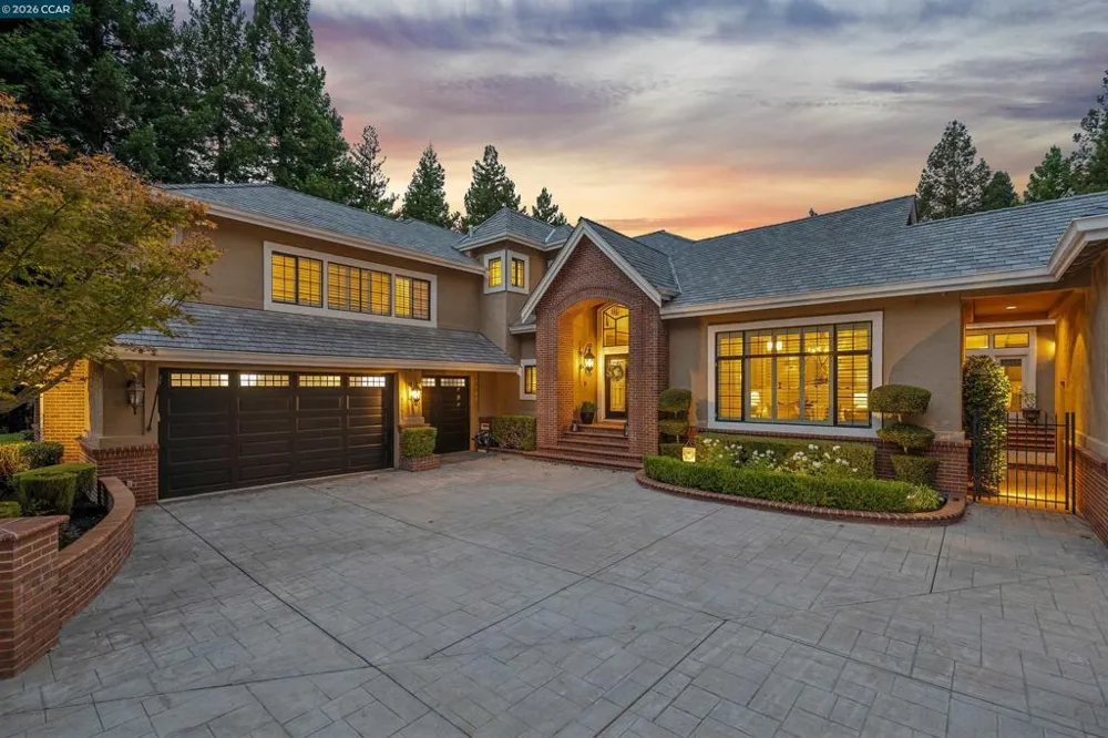3357 Deer Hollow Dr Danville, CA 94506