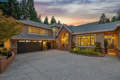 3357 Deer Hollow Dr