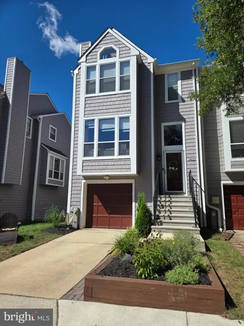 7822 OLD HOLLOW LANE