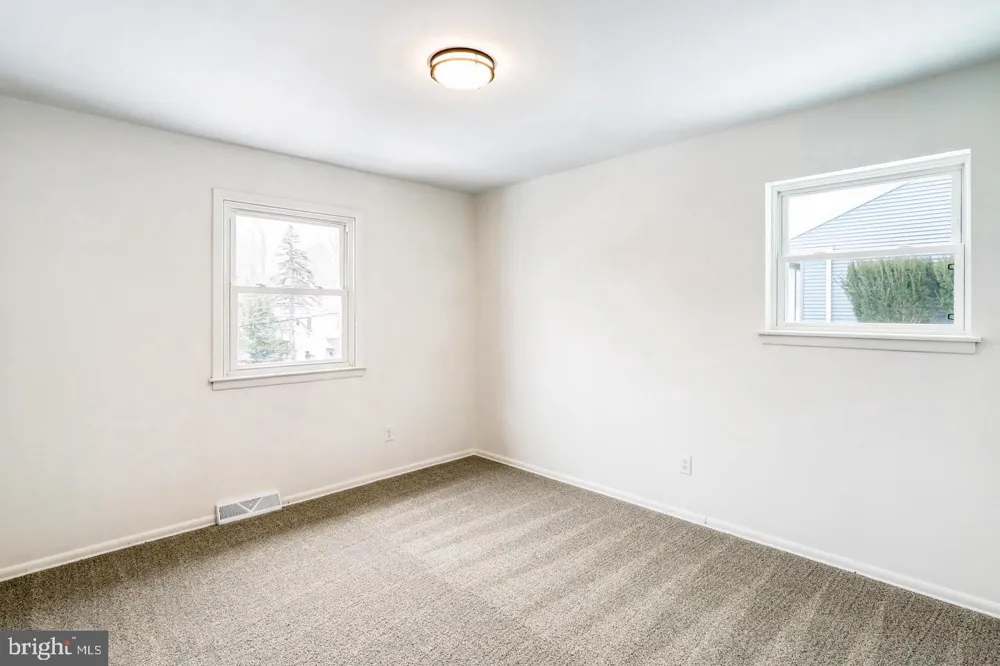 333 GOLF HILLS ROAD Havertown, PA 19083