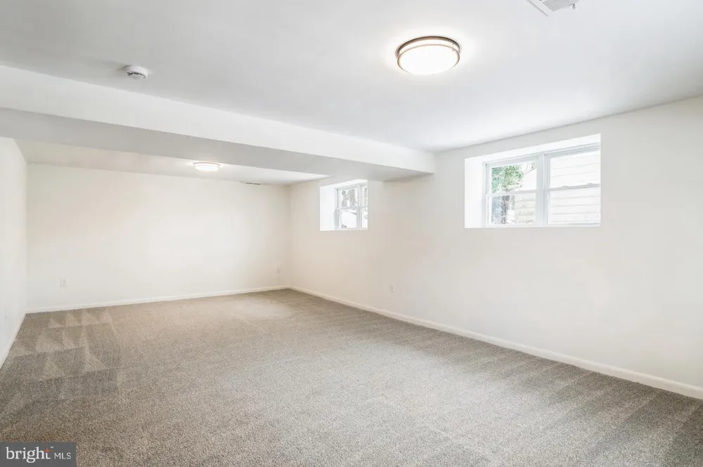 333 GOLF HILLS ROAD Havertown, PA 19083