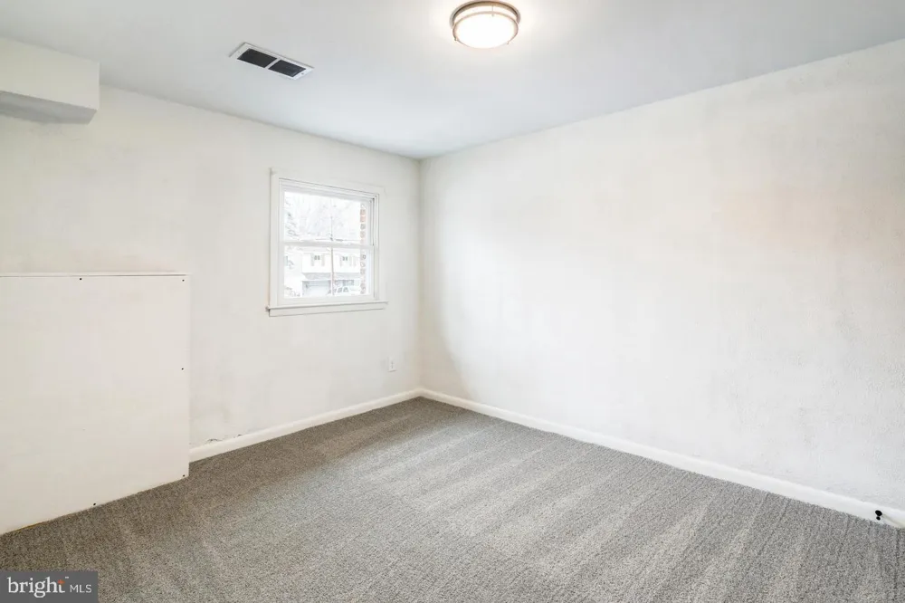 333 GOLF HILLS ROAD Havertown, PA 19083