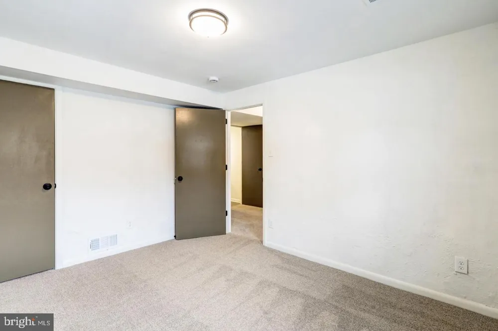333 GOLF HILLS ROAD Havertown, PA 19083