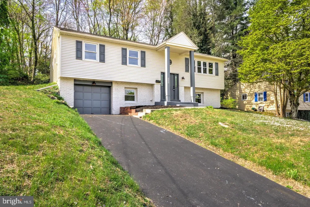 333 GOLF HILLS ROAD Havertown, PA 19083