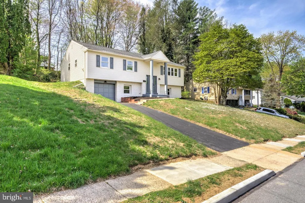 333 GOLF HILLS ROAD Havertown, PA 19083