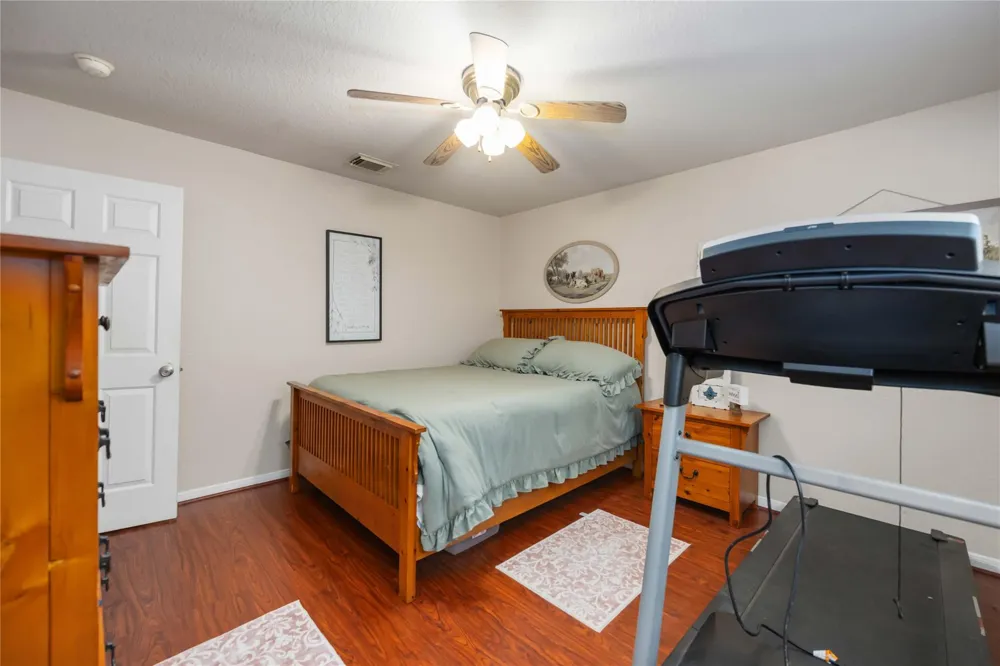 8686 Fm-2004 Santa Fe, TX 77510