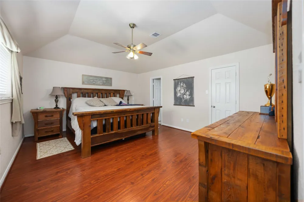8686 Fm-2004 Santa Fe, TX 77510