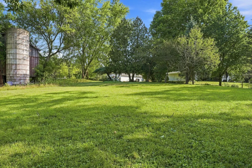 13921 Old 14 Mile Road NE Greenville, MI 48838