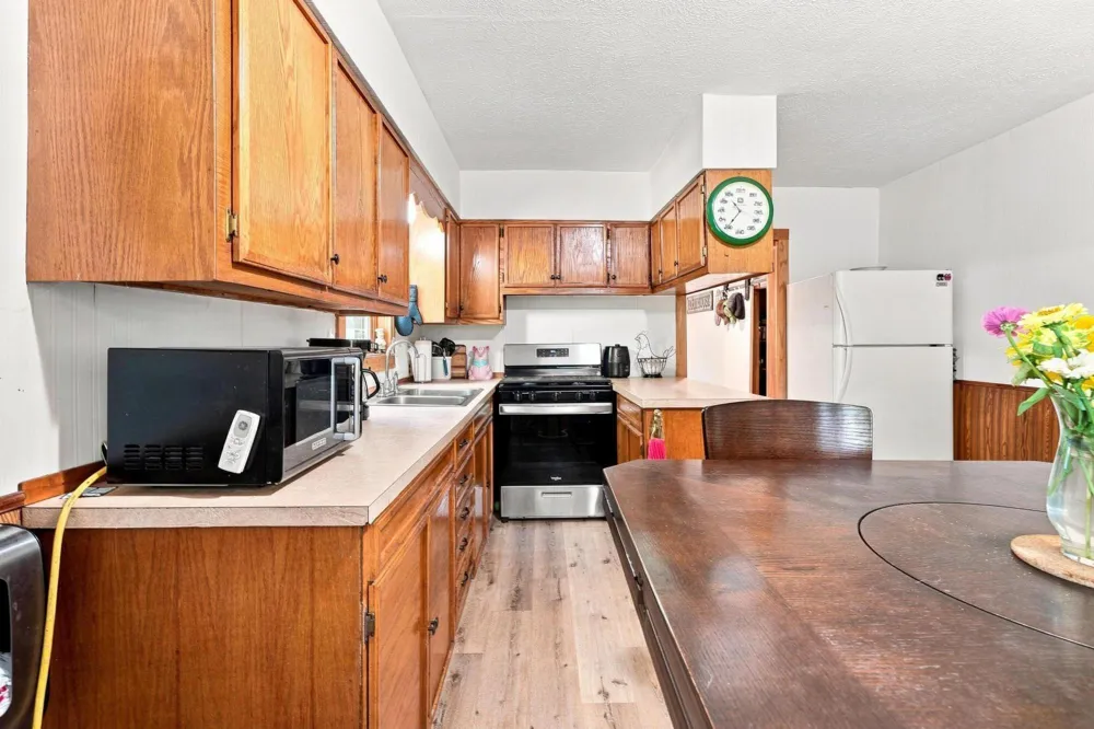 13921 Old 14 Mile Road NE Greenville, MI 48838